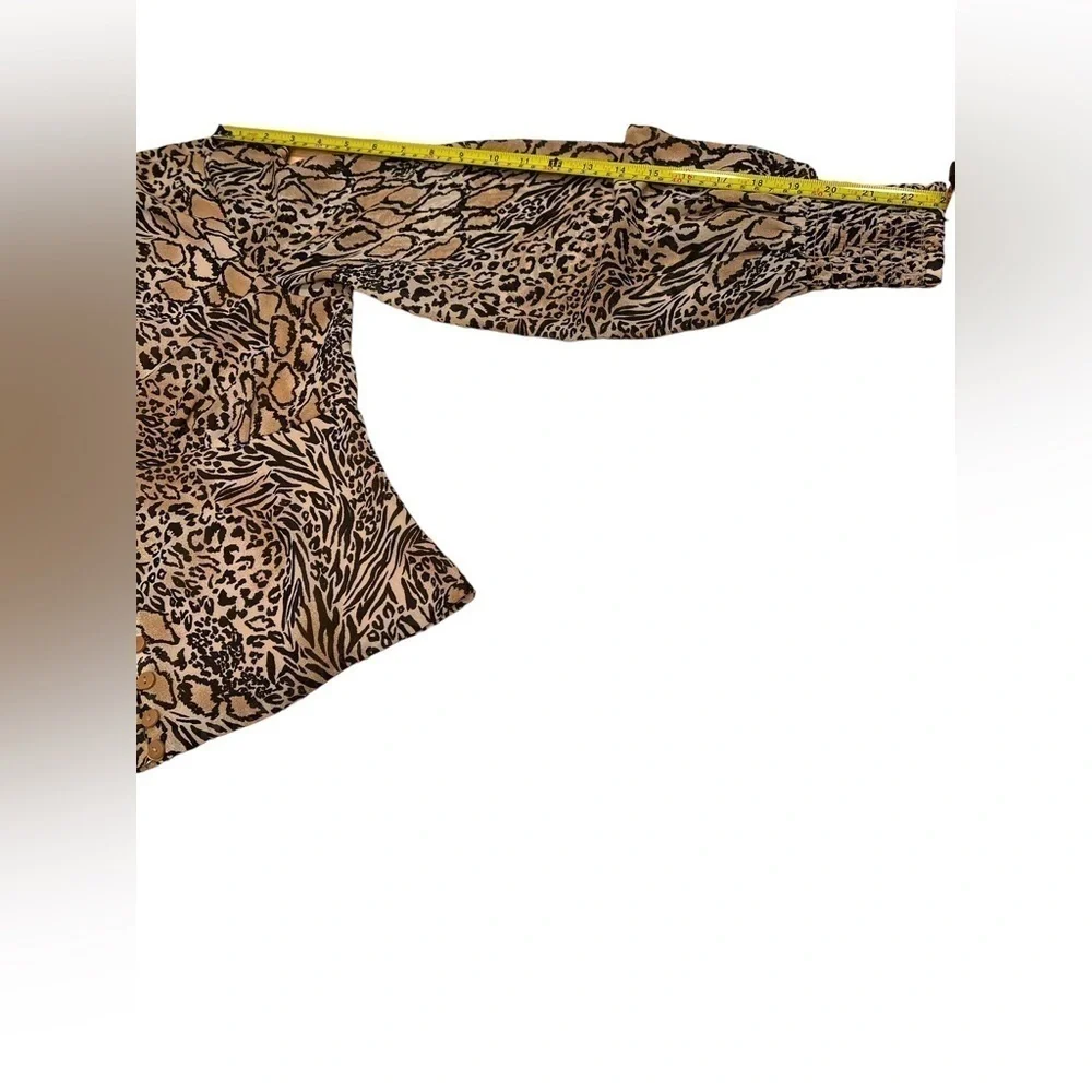 H&M Women’s Leopard Long Sleeve Blouse Size 8 - Picture 8 of 12